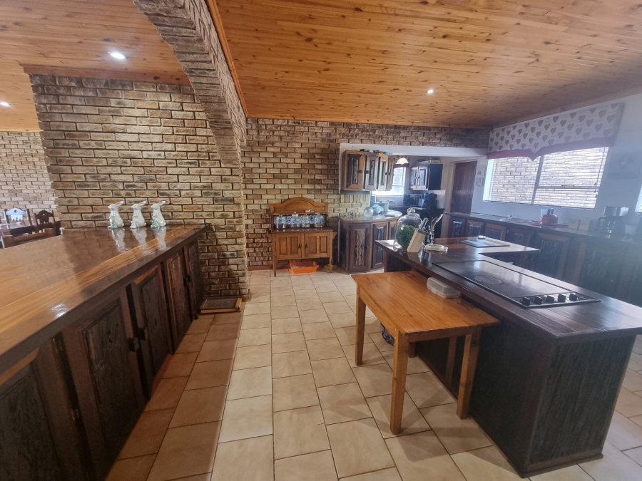 5 Bedroom Property for Sale in Bethlehem Rural Free State